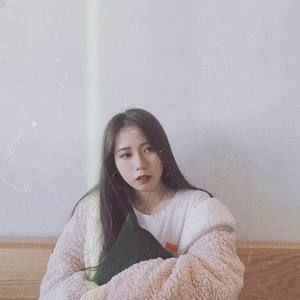 Meet your Posher, Nhung